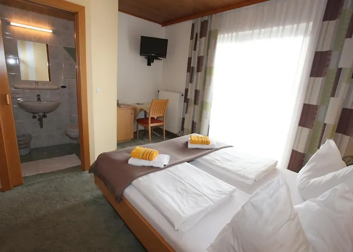 & Fruehstueckspension Raabtal 3*