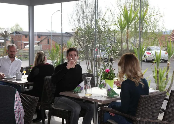 Alojamento de Acomodação e Pequeno-almoço & Fruehstueckspension Raabtal Feldbach (Styria)