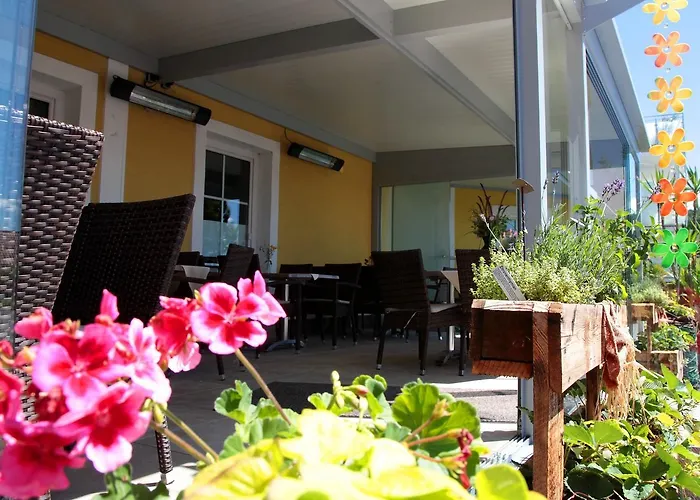 & Fruehstueckspension Raabtal Alojamento de Acomodação e Pequeno-almoço Feldbach (Styria)